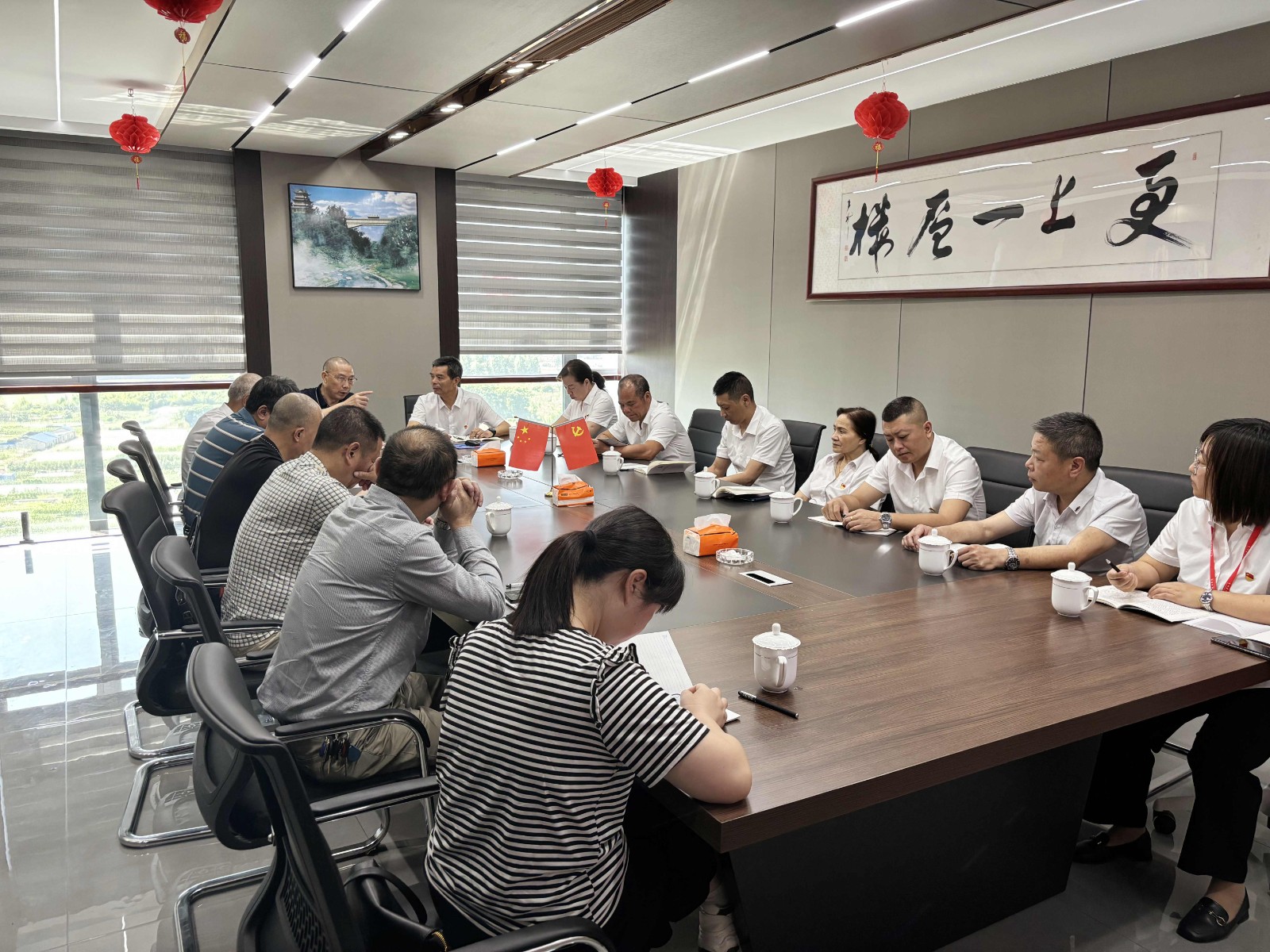 南平市建筑業(yè)協(xié)會(huì)黨支部、易順建工集團(tuán)有限公司黨支部聯(lián)合開(kāi)展深入學(xué)習(xí)《中國(guó)共產(chǎn)黨紀(jì)律處分條例》